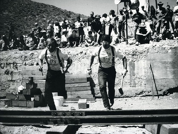 Members of the Mackay Muckers team show off their skills during a competition, 1985. Artemisia 1985, UNRA-P1512-004. University Archives.