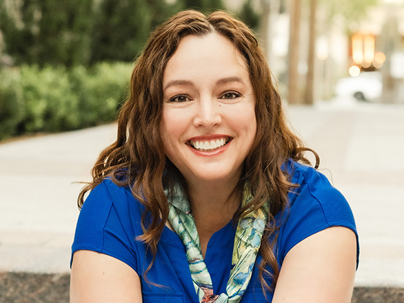 Portrait of Amanda Skenandore.