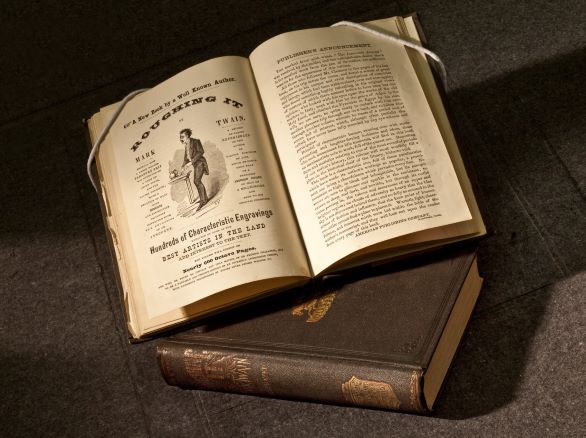 Image of a rare book from the collections.
