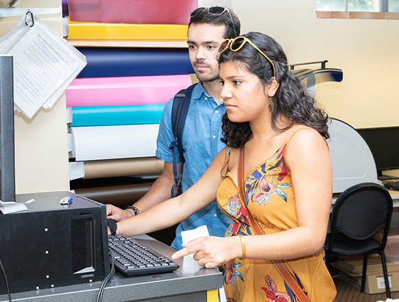 Students working in the Maker Space at DeLaMare